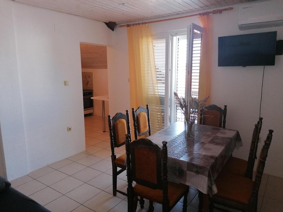 Apartment Dalmatien Raslina Dış mekan fotoğraf
